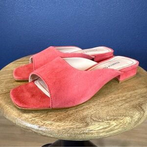 Kenneth Cole NWT Coral "Emy" Suede Mules Sandals | Size 7.5